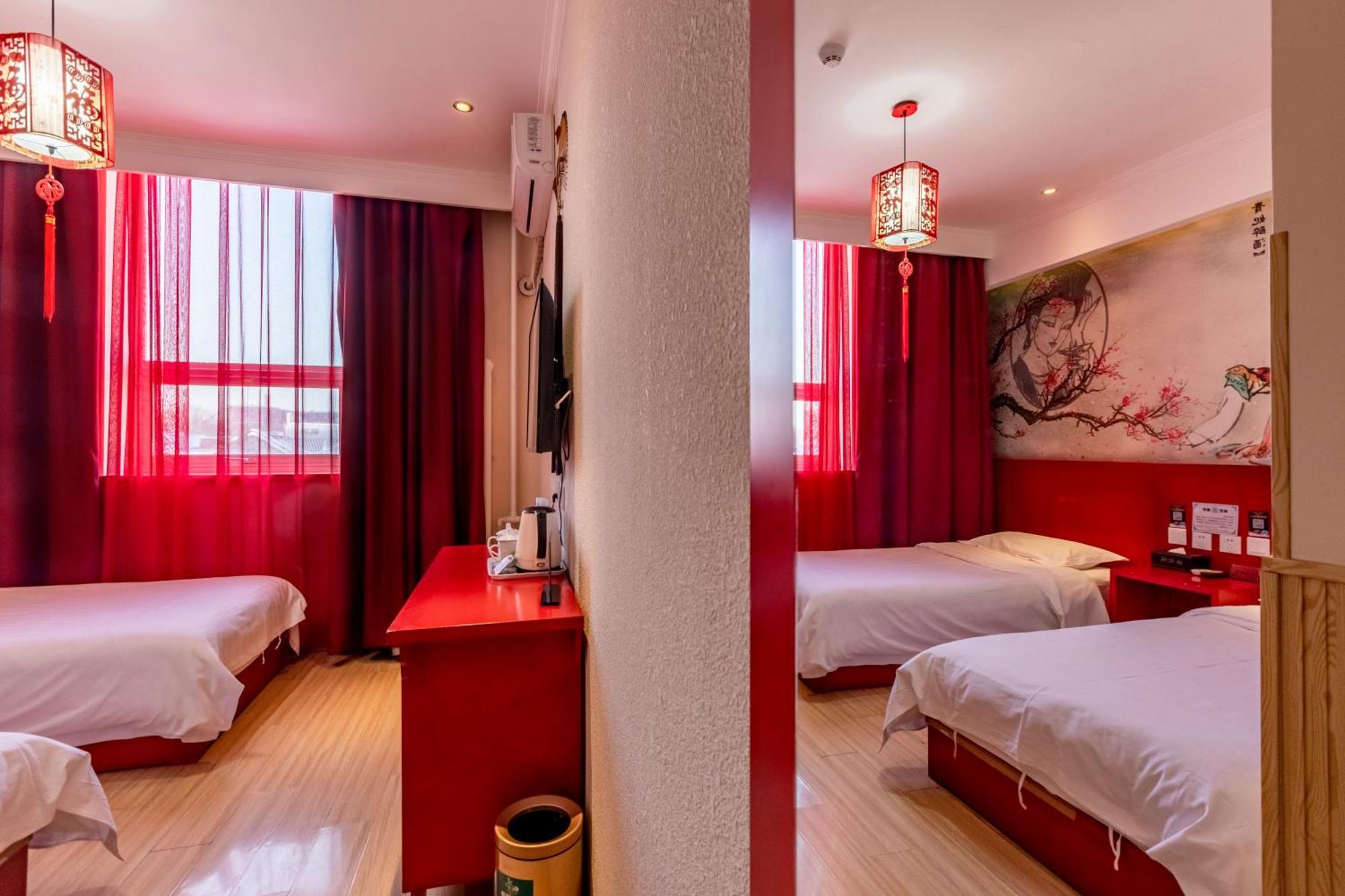 Happy Dragon Alley Hotel-In The City Center With Big Window&Free Coffe Laundry Fluent English Speaking,Tourist Attractions Ticket Service&Food Recommendation,Near Tian Anmen Forbiddencity,Near Lama Temple,Easy To Walk To Nanluoalley&Shichahai Pékin  Extérieur photo