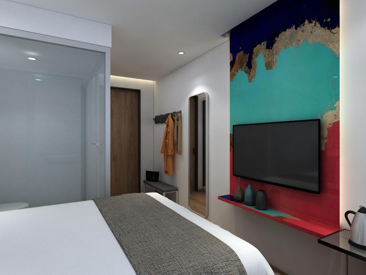 Happy Dragon Alley Hotel-In The City Center With Big Window&Free Coffe Laundry Fluent English Speaking,Tourist Attractions Ticket Service&Food Recommendation,Near Tian Anmen Forbiddencity,Near Lama Temple,Easy To Walk To Nanluoalley&Shichahai Pékin  Extérieur photo